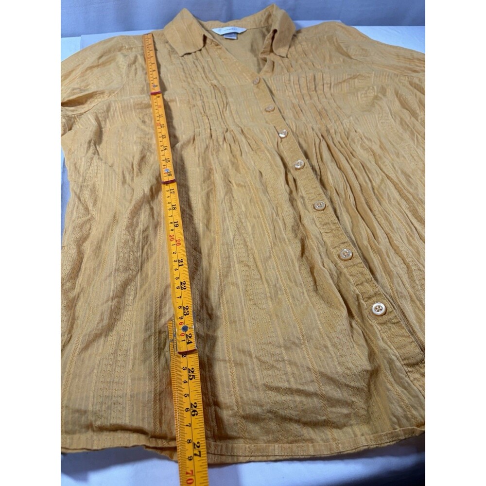 CJ banks Button-Front Tuxedo-Style Tunic Shirt Blouse Goldenrod Size 1X - Picture 4 of 8